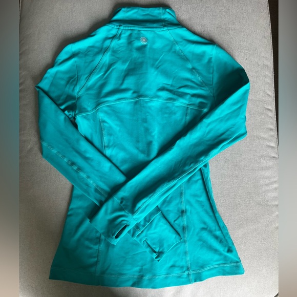 Yoga Jacket - Picture 3 of 3